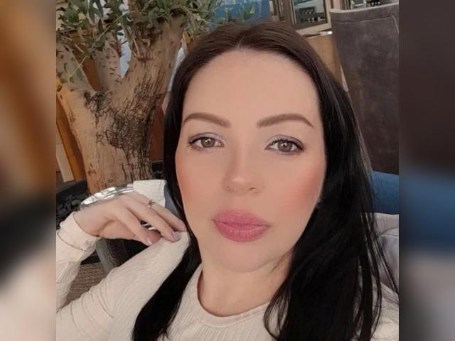 Visit Sweetangel37 profile
