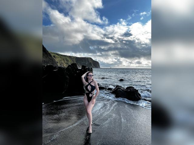 Visit KittyShy25 profile
