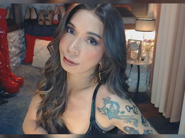 Visit celinafox profile