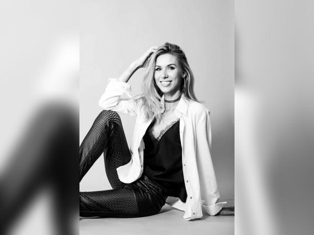 Visit MistressV profile