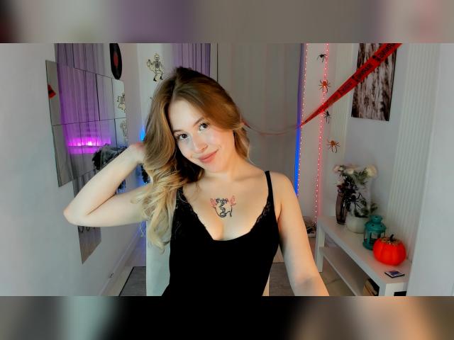 Visit LanaRoselle profile