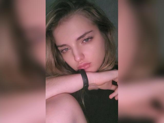 Visit SweetRinaKiss profile