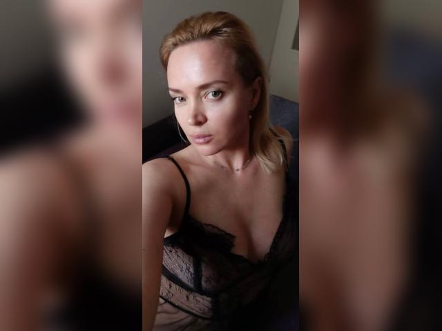 Visit Tianae profile