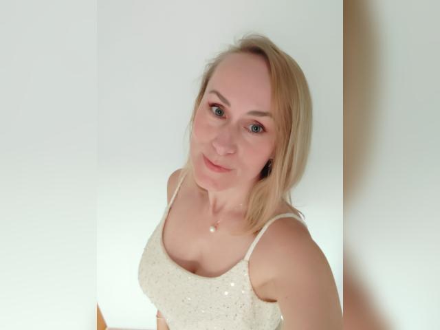 Visit AliceMay profile