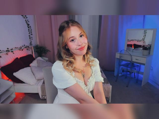 Visit LanaRoselle profile