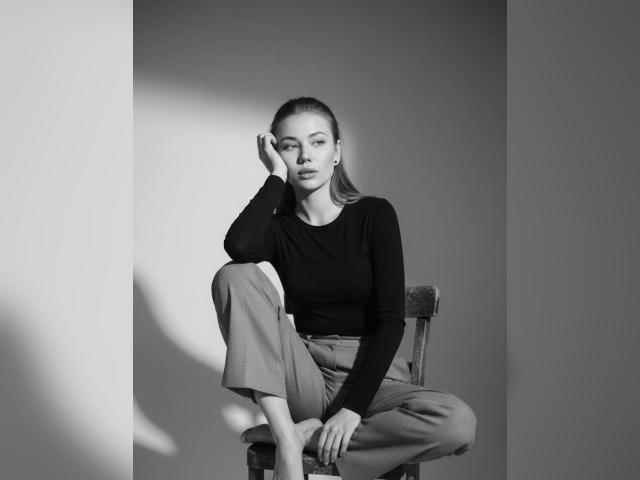 Visit JennaCashy profile