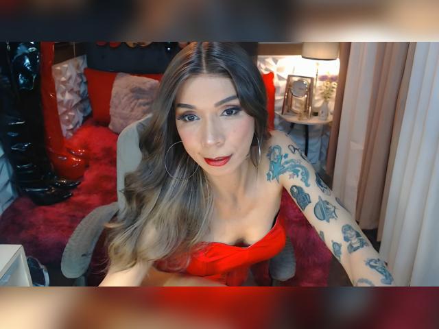 Visit celinafox profile