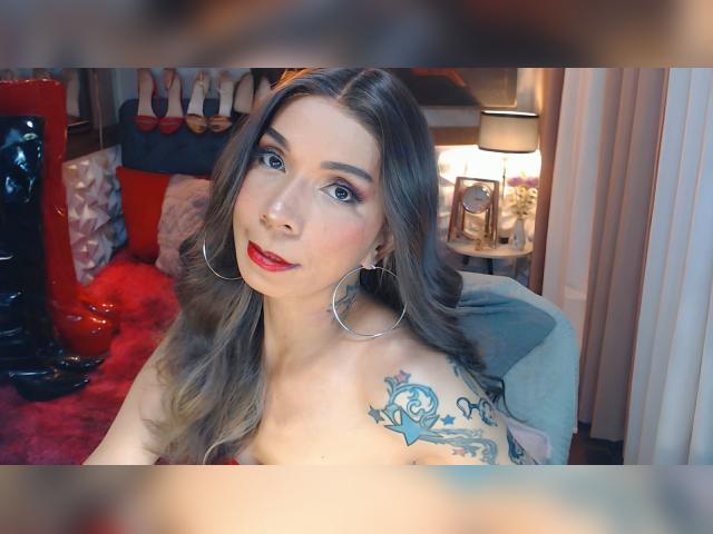 Visit celinafox profile