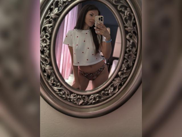 Visit 01chanel profile