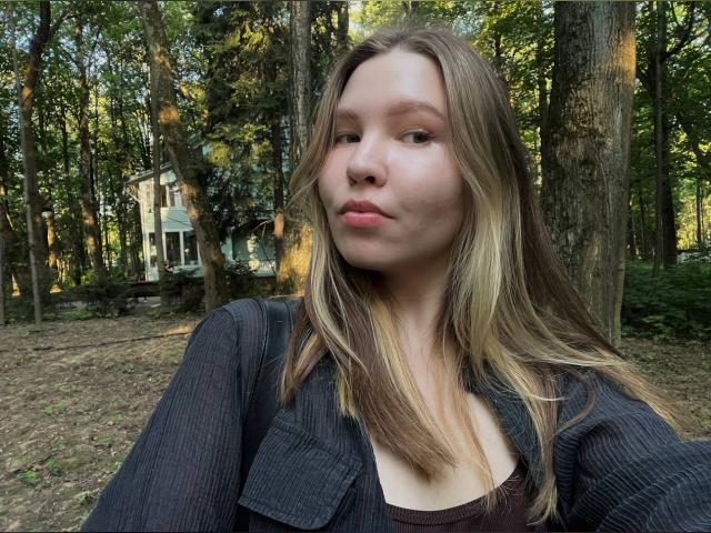 Visit LovelyKiss profile