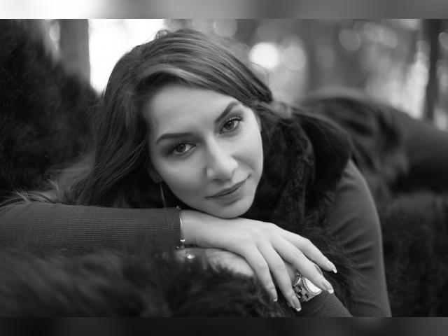 Visit AnneWhite profile