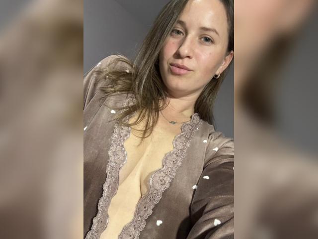 Visit DiamondTease profile