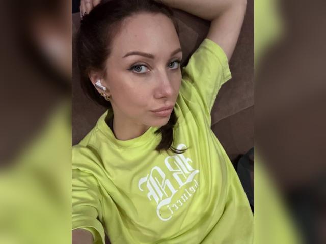 Visit Clarisse profile