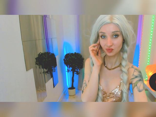 Visit HollyVex profile