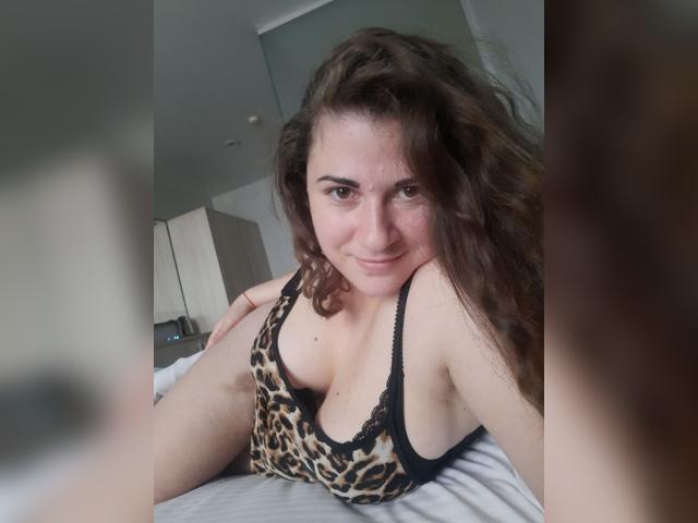 Visit Karinna profile