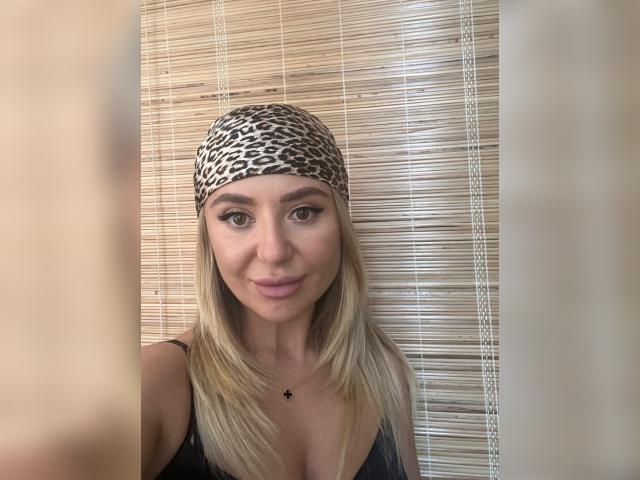 Visit Ellayne profile