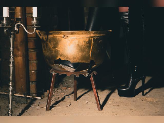 Visit KatiaMoon profile