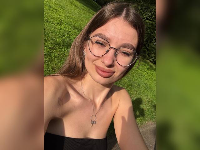 Visit LonaSweet profile