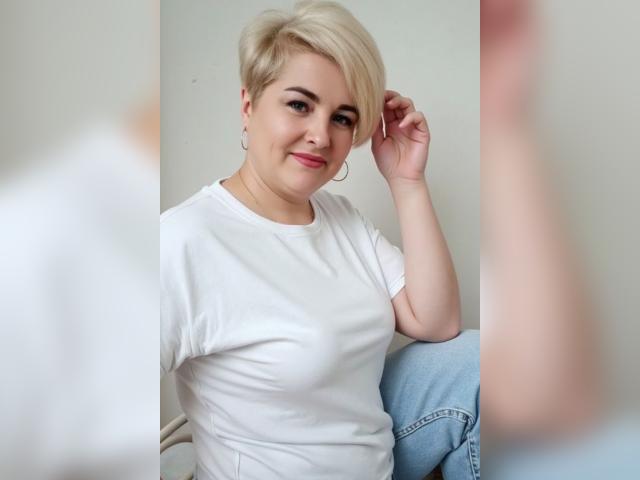 Visit SecretLola profile