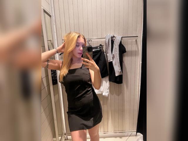 Visit Maksisisia profile