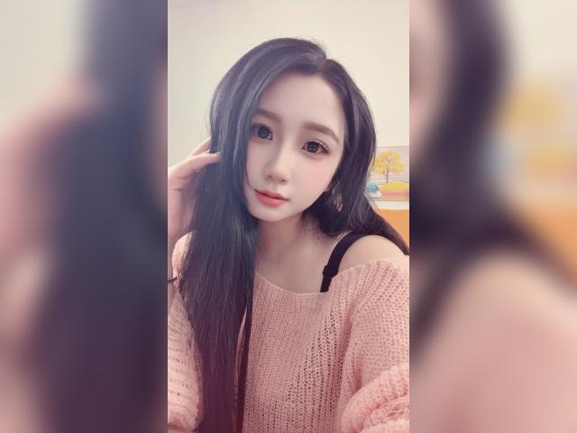 Visit BritneyEva profile