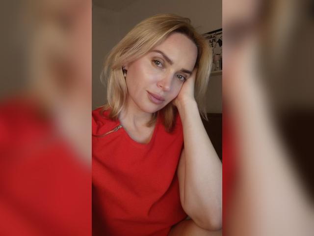 Visit Tianae profile