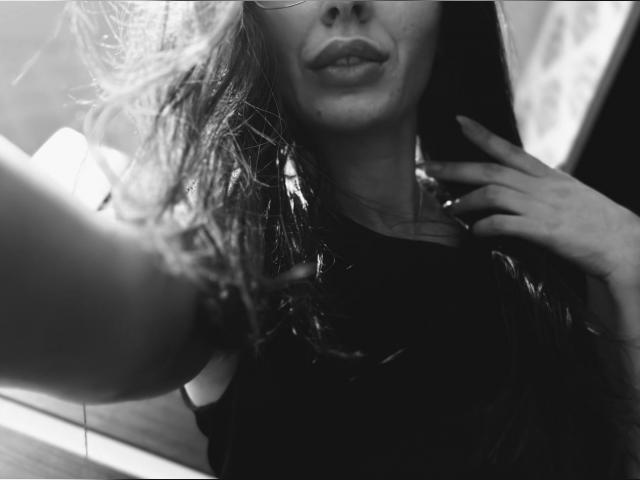 Visit 01chanel profile