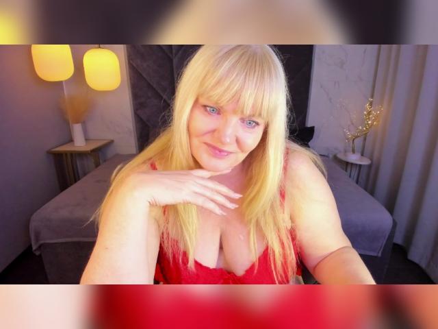 Visit NicoleKind profile