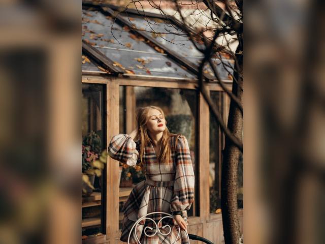 Visit ladyred1919 profile