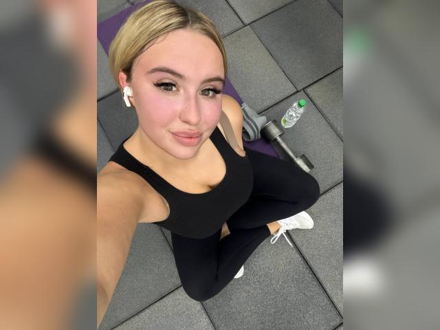 Visit LunaMia profile