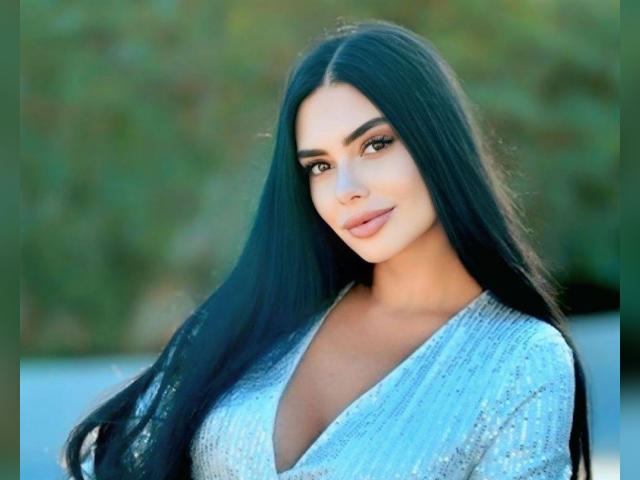 Visit AstonishingDiva profile