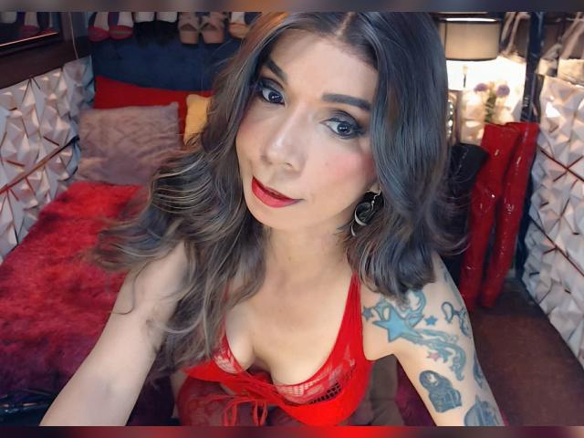 Visit celinafox profile