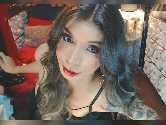 Visit celinafox profile