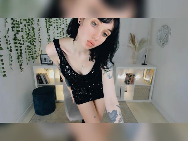 Visit HollyVex profile