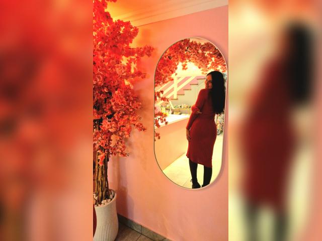 Visit QueenIssaBel profile