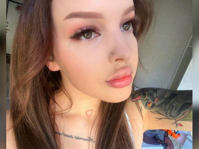 Visit OfeliaNox profile