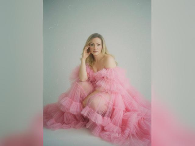 Visit Mariselle profile