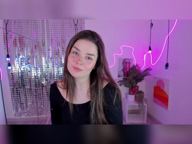 Visit Melanieneal profile