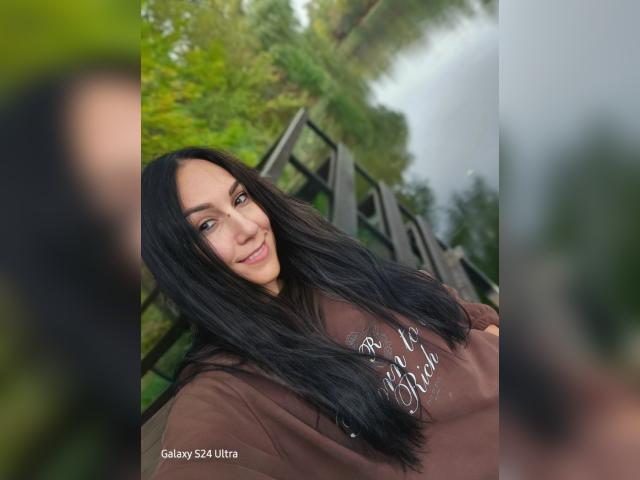 Visit Melan1e profile