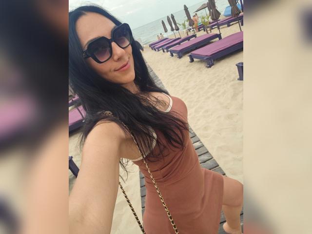 Visit Melan1e profile