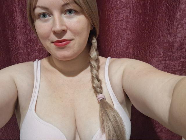 Visit sweetcandymmm profile