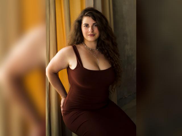 Visit Karinna profile