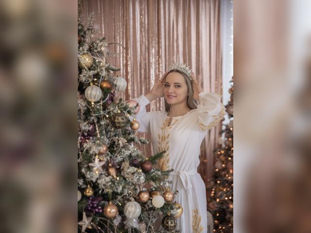 Visit lollyjull profile