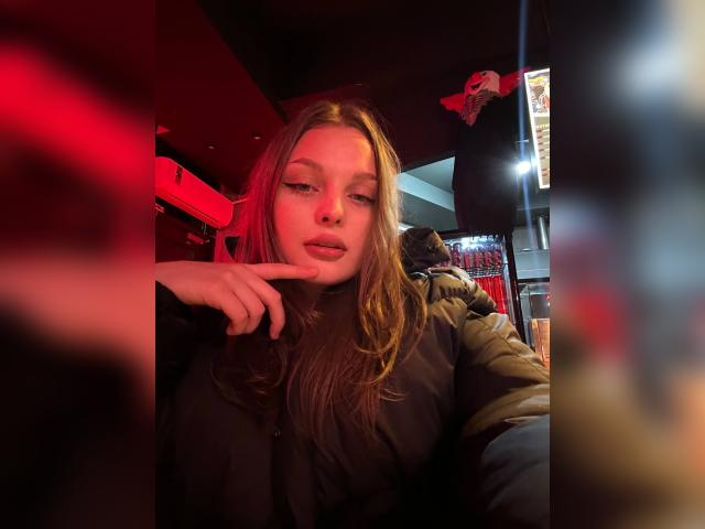 Visit MirraKitty profile