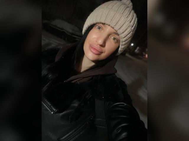 Visit Shakira profile