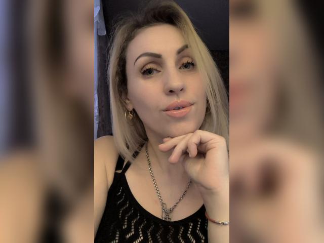 Visit SweetRoxi profile