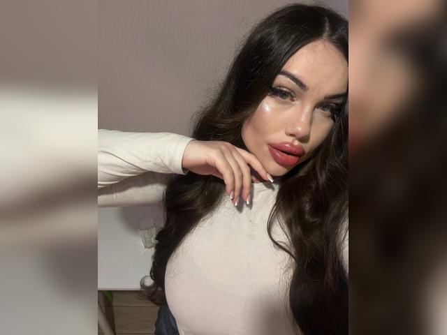 Visit RoyalCrystal profile