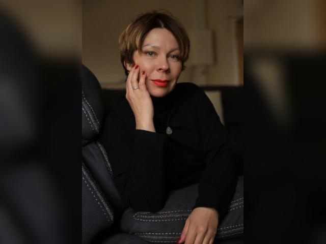 Visit Dinara profile