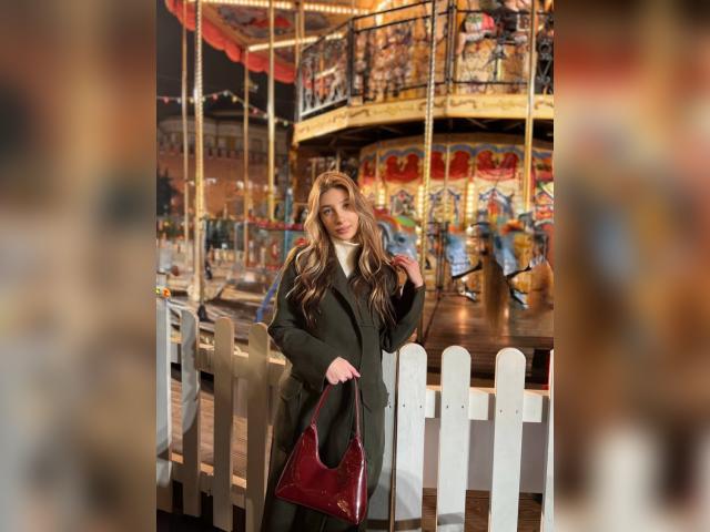 Visit Ariella profile