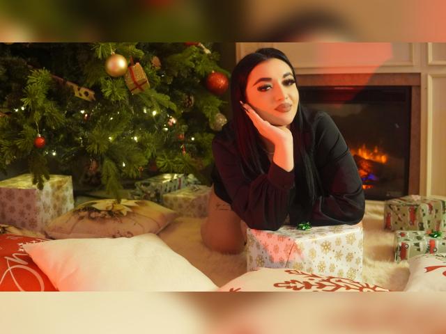 Visit LaraBloom profile